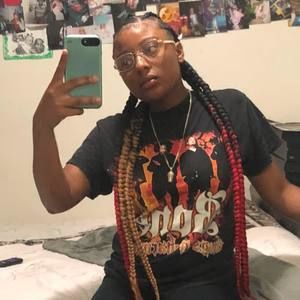 Meet your Posher, Anissa